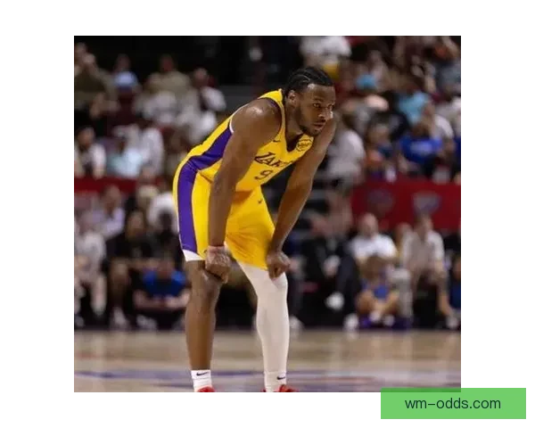 布朗尼讲述与父亲单挑赢得胜利导致家中篮板破裂的趣事